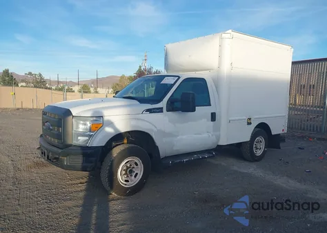 2015 Ford F-250 Xl z USA, uszkodzony, nr VIN 1FDBF2B60FED21631